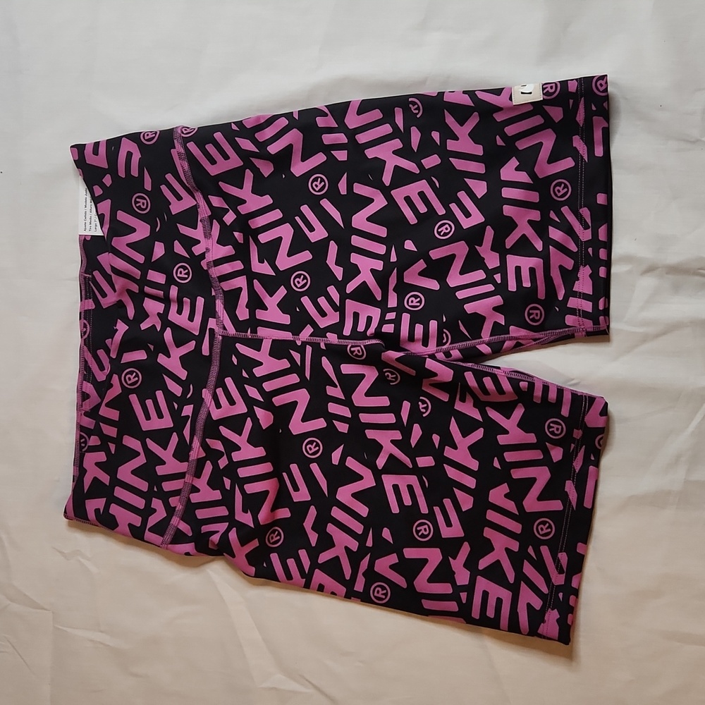 NIKE Dri-FIT Bike Shorts Women's size S & L Mid Rise 7" Length Black/Pink NWT